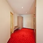 Novum Hotel New Madison Duesseldorf Hauptbahnhof Hotel 4*