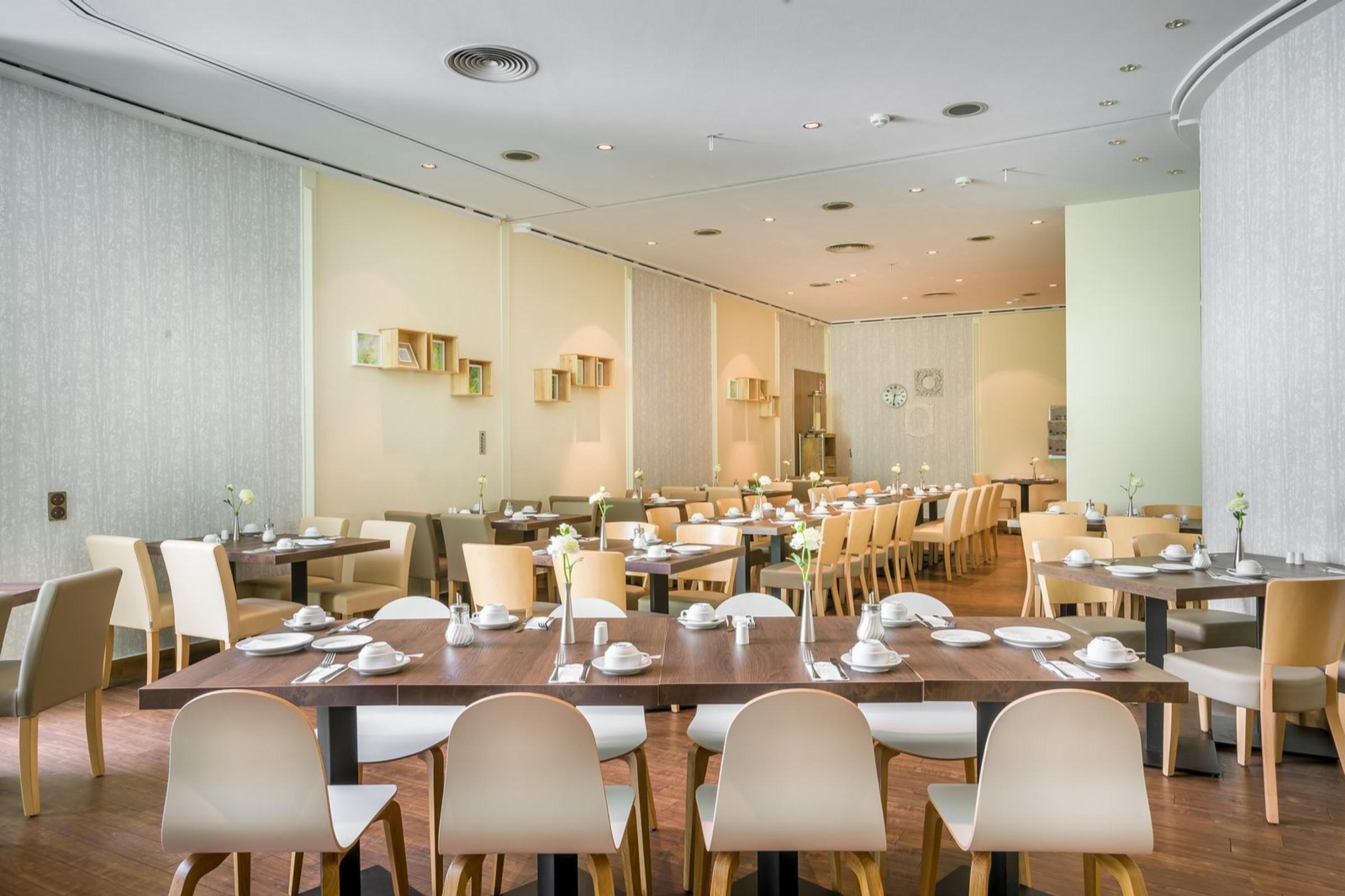 Novum Hotel New Madison Duesseldorf Hauptbahnhof 4*